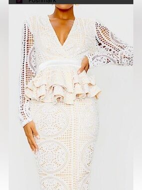 PrettyLittleThing Ruffled Pencil Dress Midi size small.